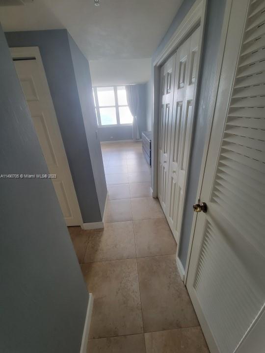 5601 Collins Ave # 1711