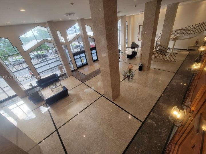 5601 Collins Ave # 1711