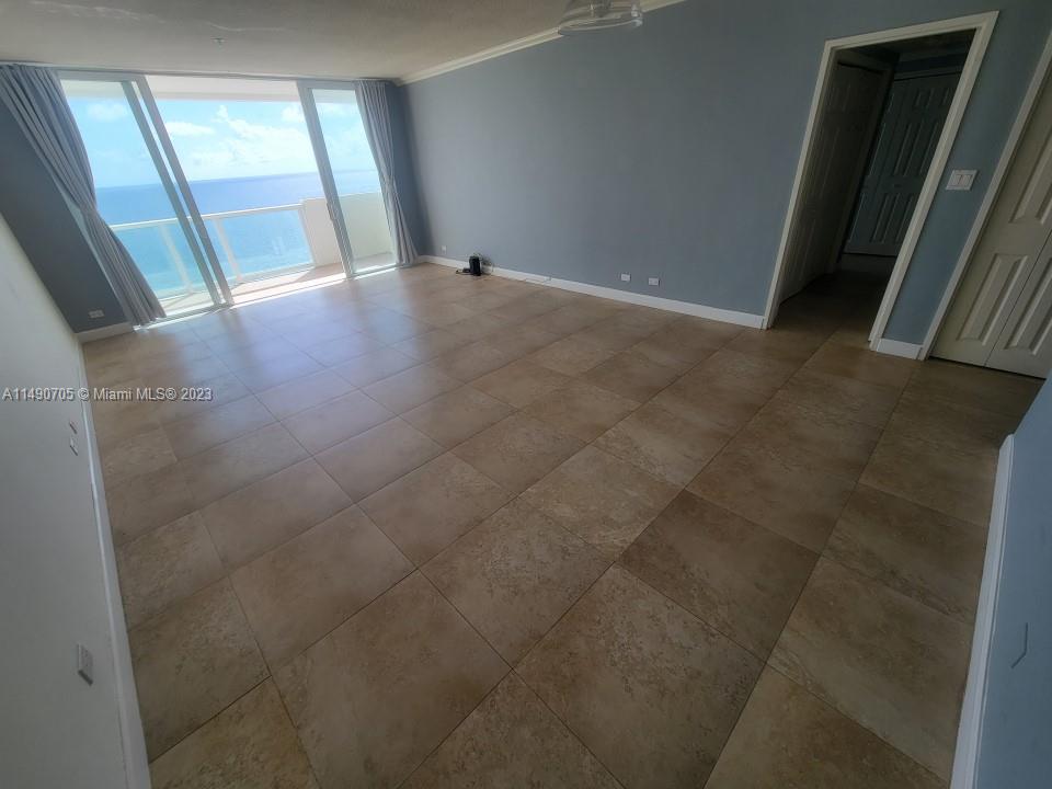 5601 Collins Ave # 1711