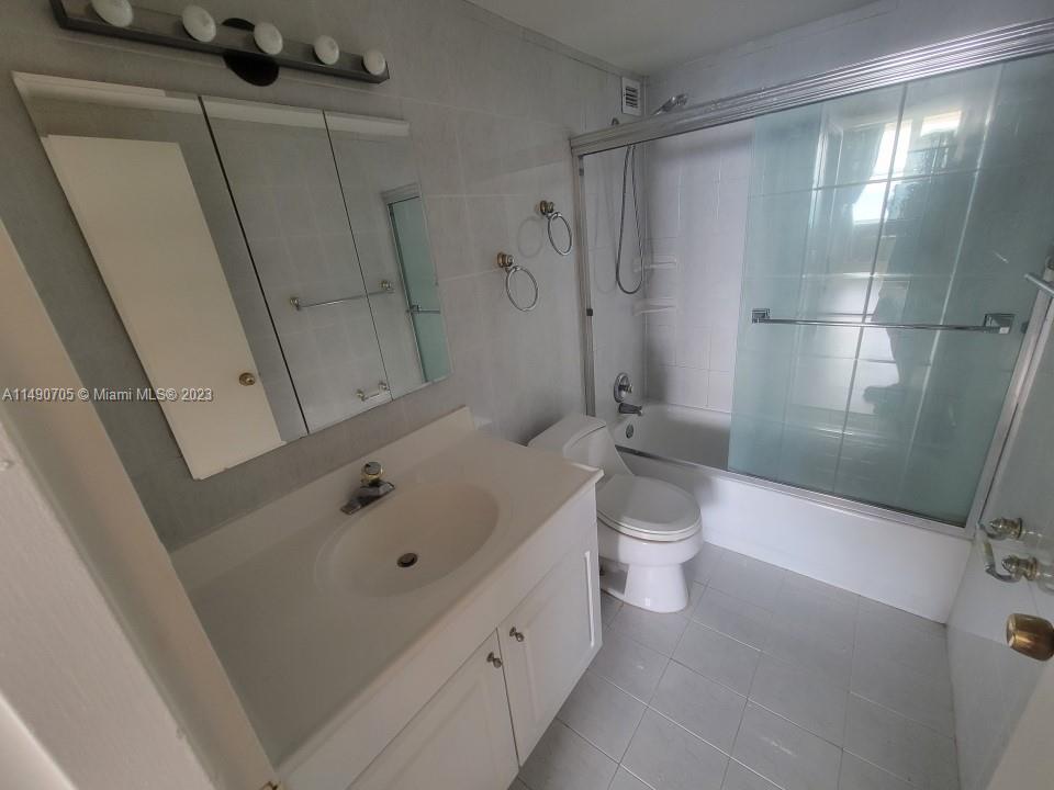 5601 Collins Ave # 1711
