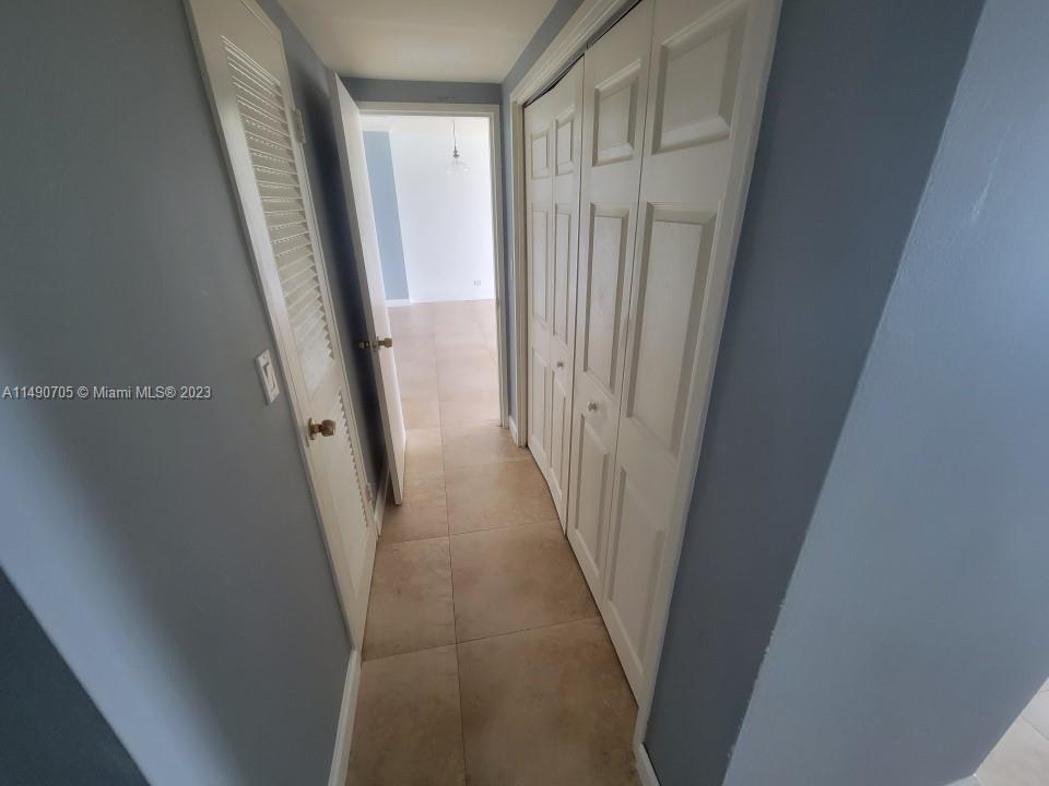 5601 Collins Ave # 1711