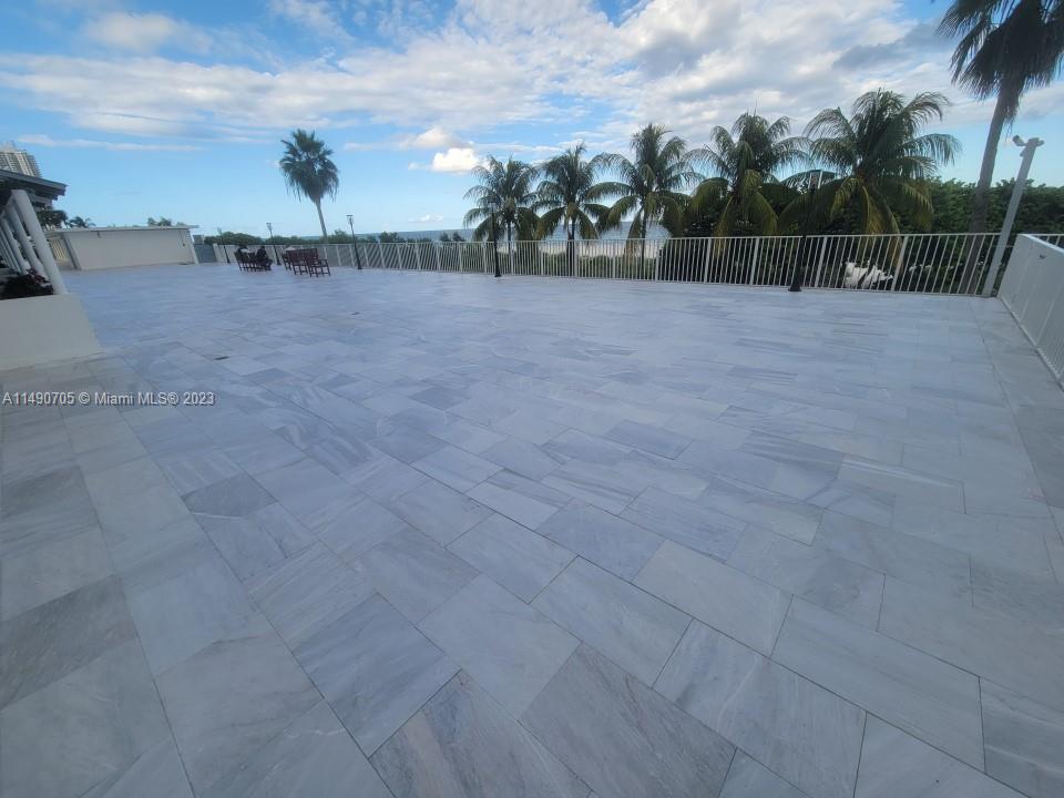 5601 Collins Ave # 1711