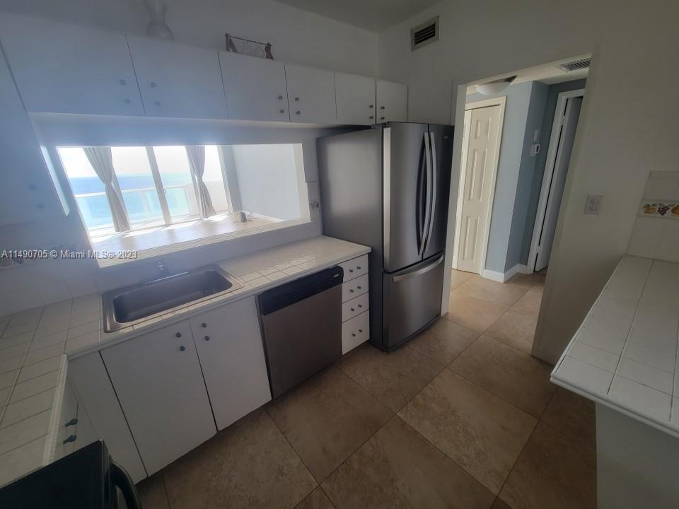 5601 Collins Ave # 1711