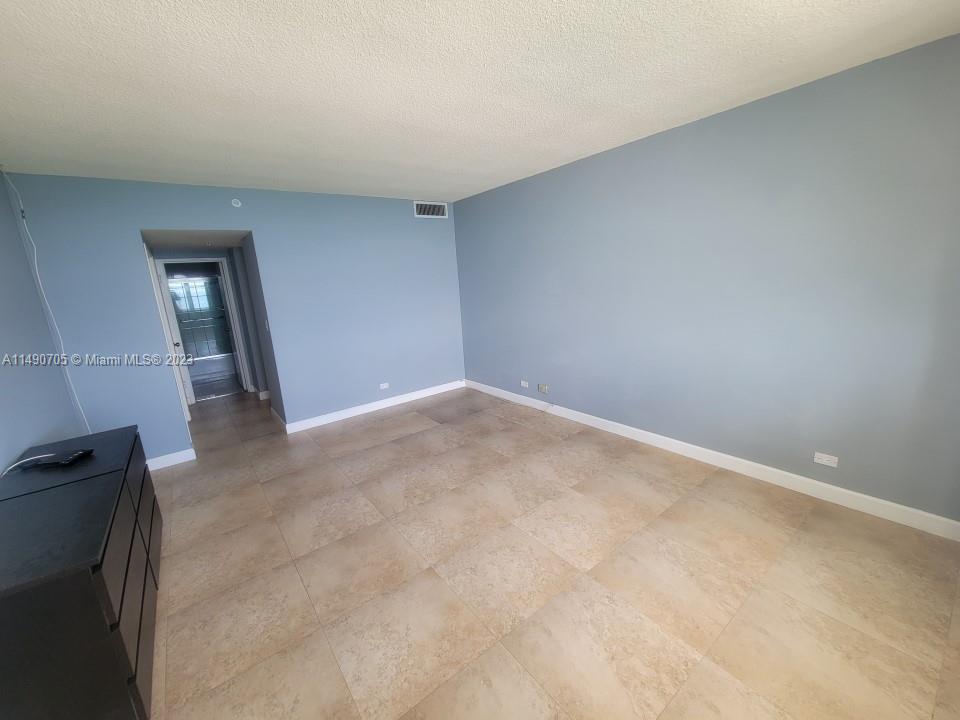 5601 Collins Ave # 1711