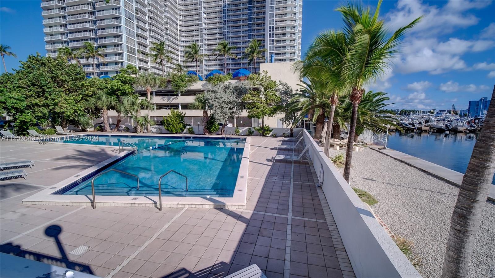 7545 E Treasure Dr # 4J