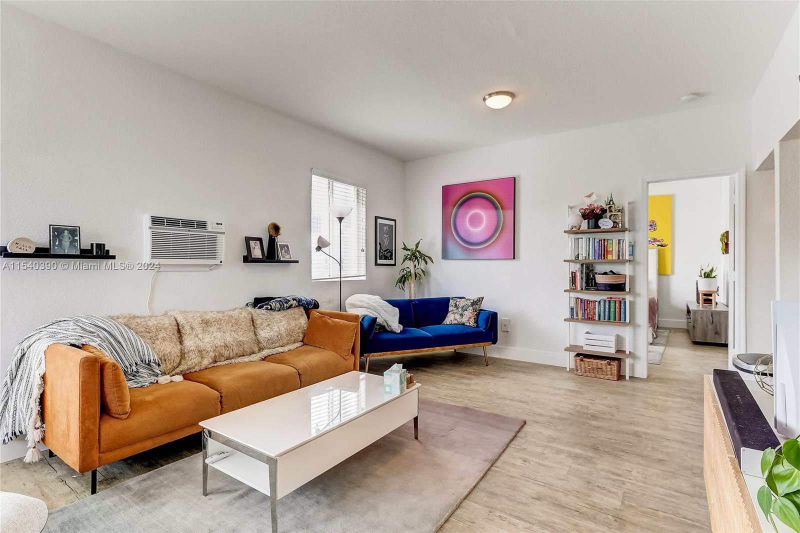 820 Euclid Ave # 301