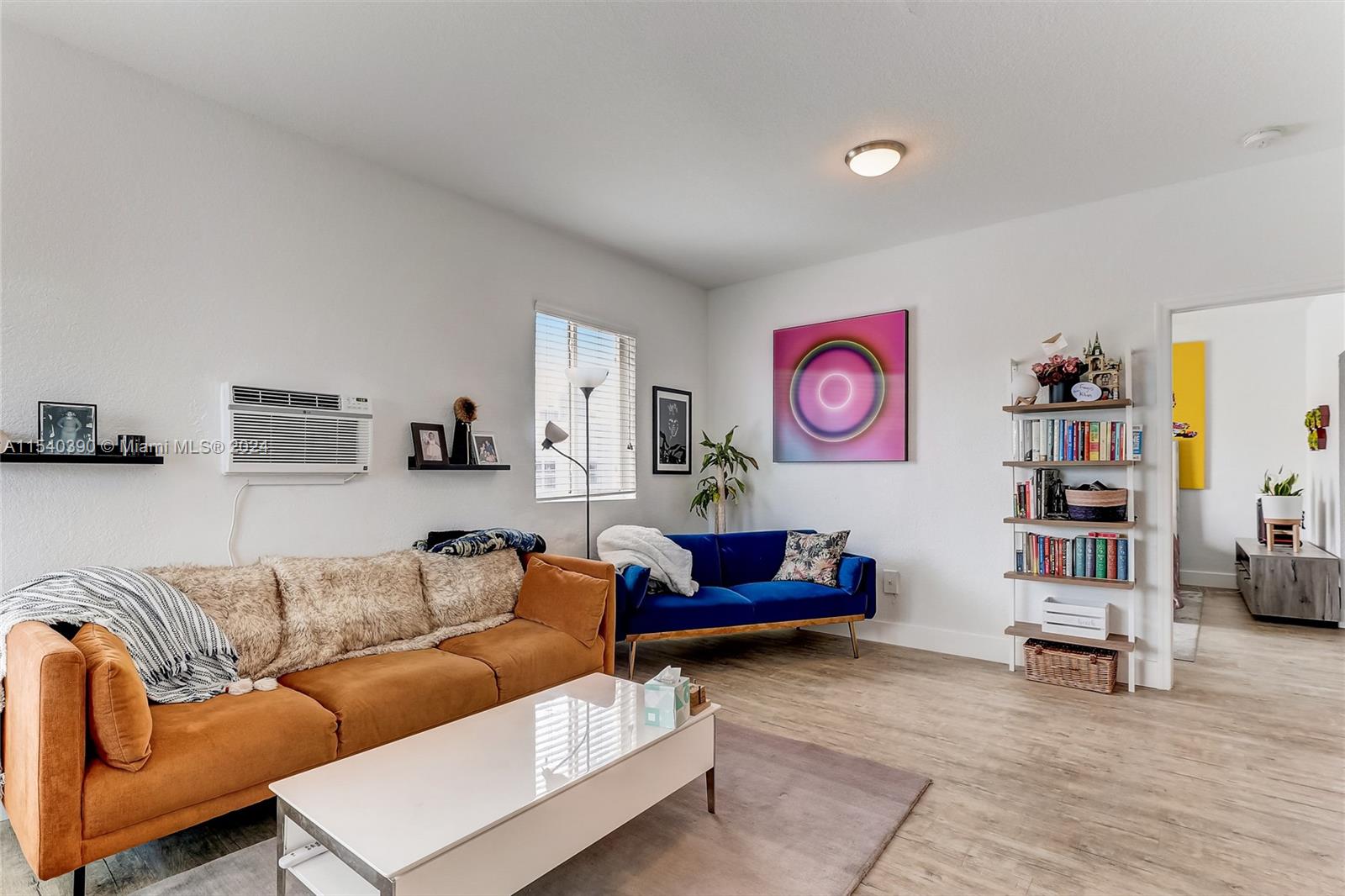820 Euclid Ave # 301