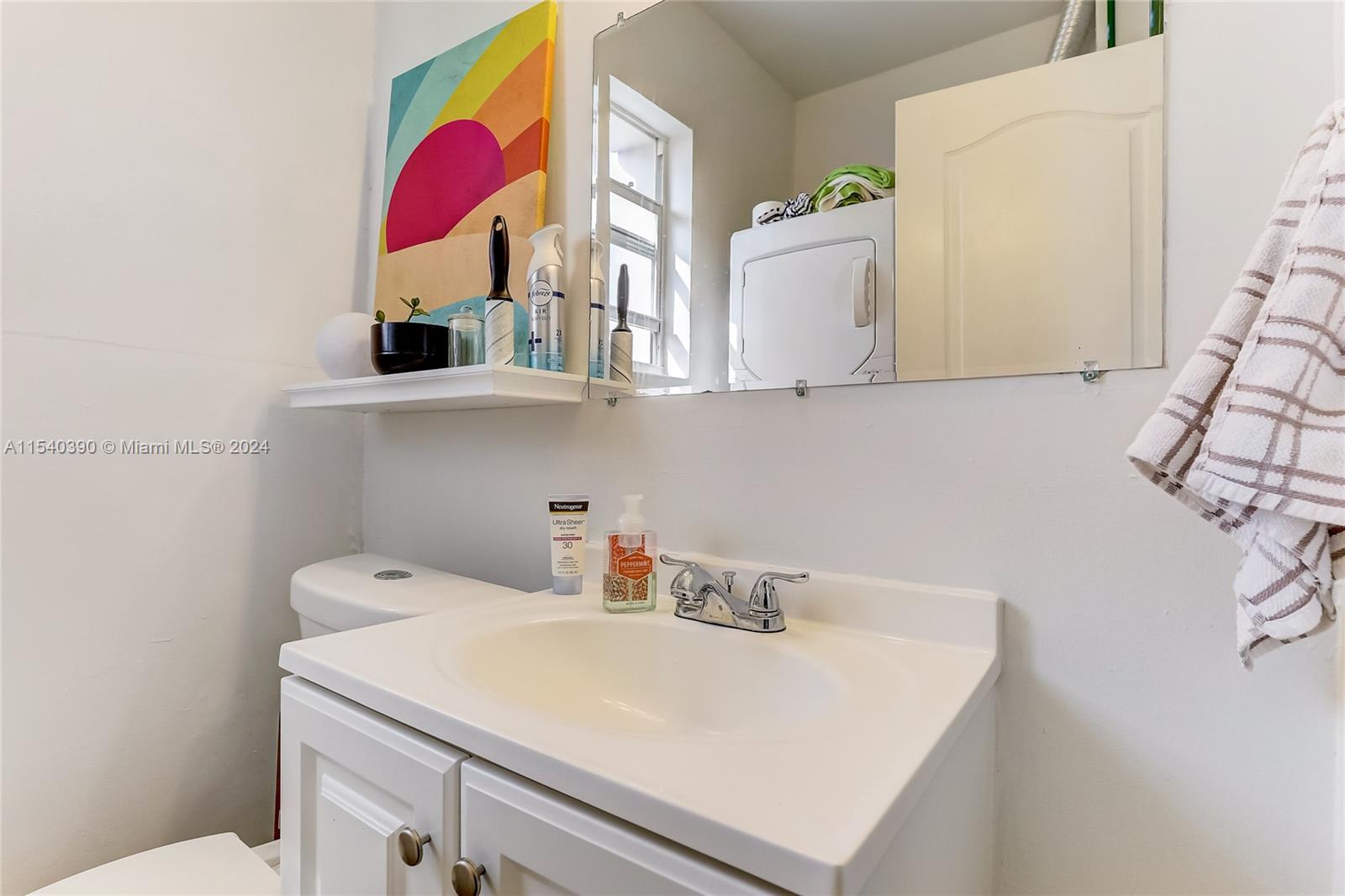 820 Euclid Ave # 301