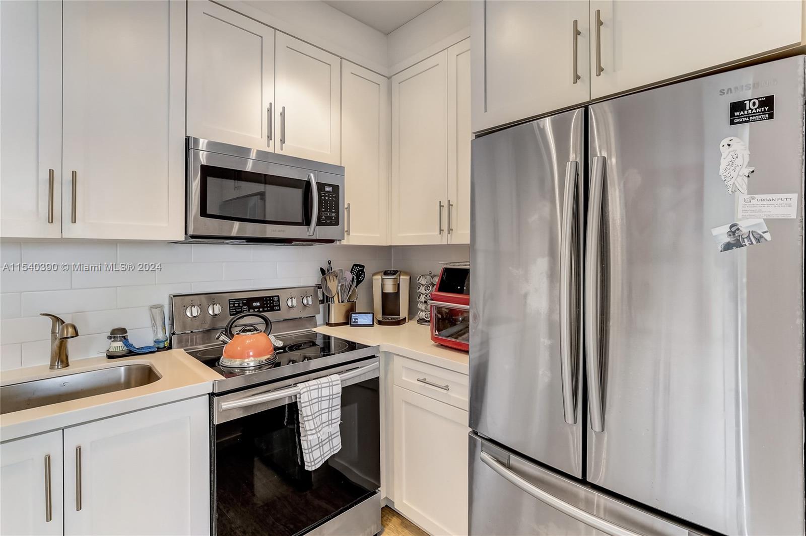 820 Euclid Ave # 301