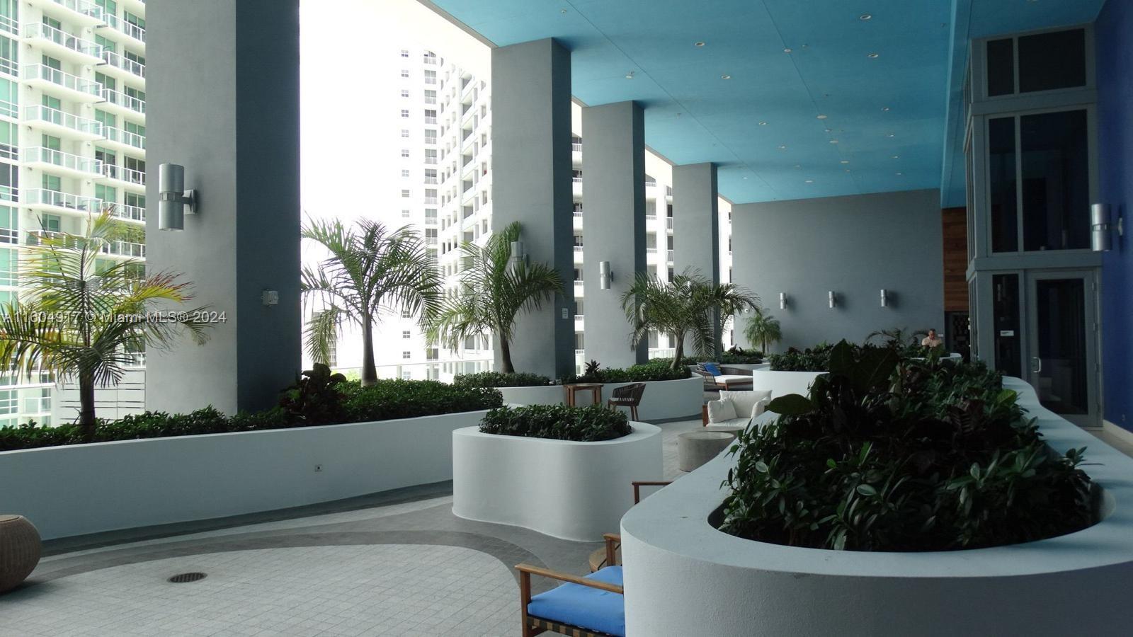 1300 Brickell Bay Dr # 3004