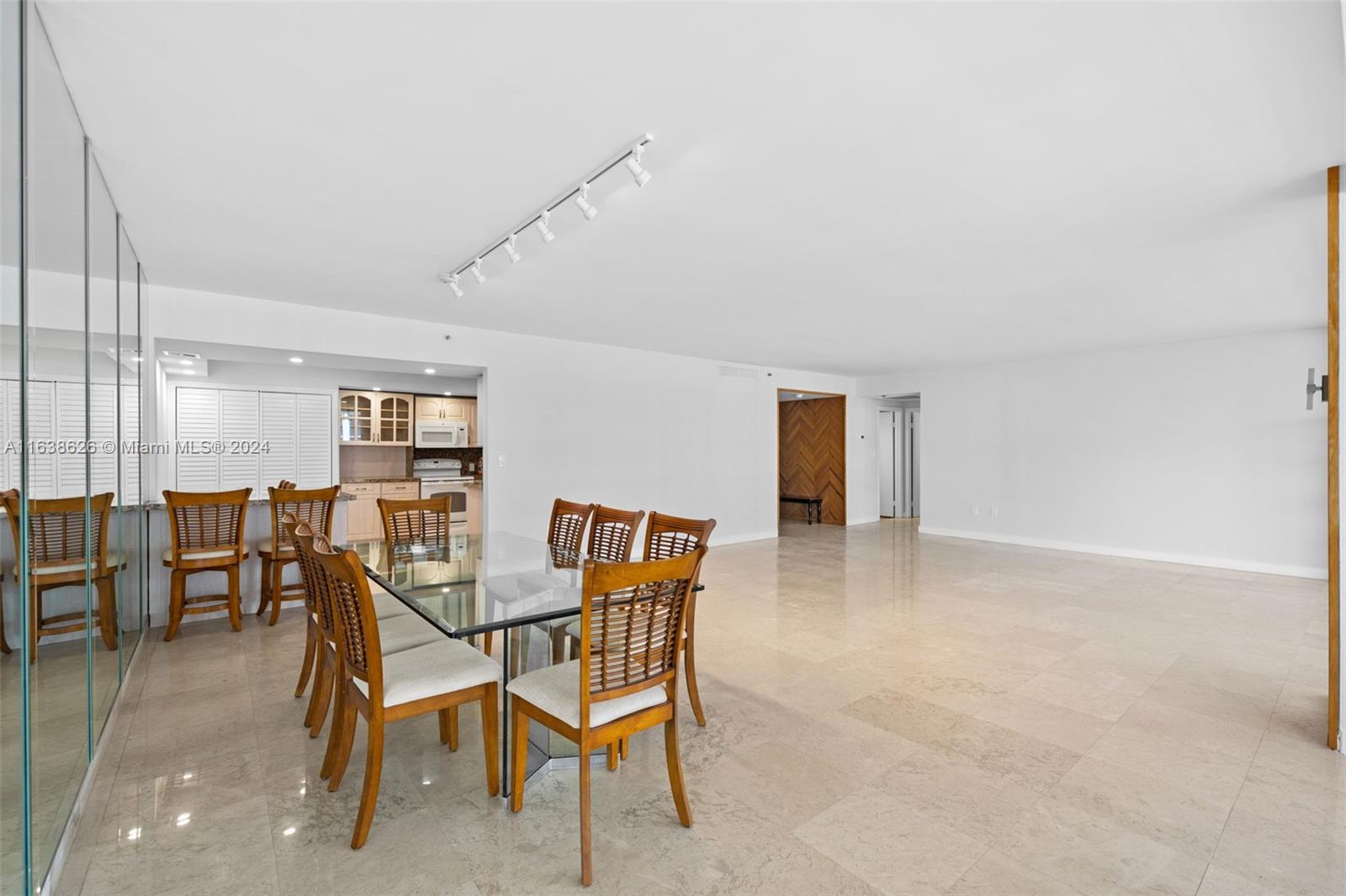 10205 Collins Ave # 1406