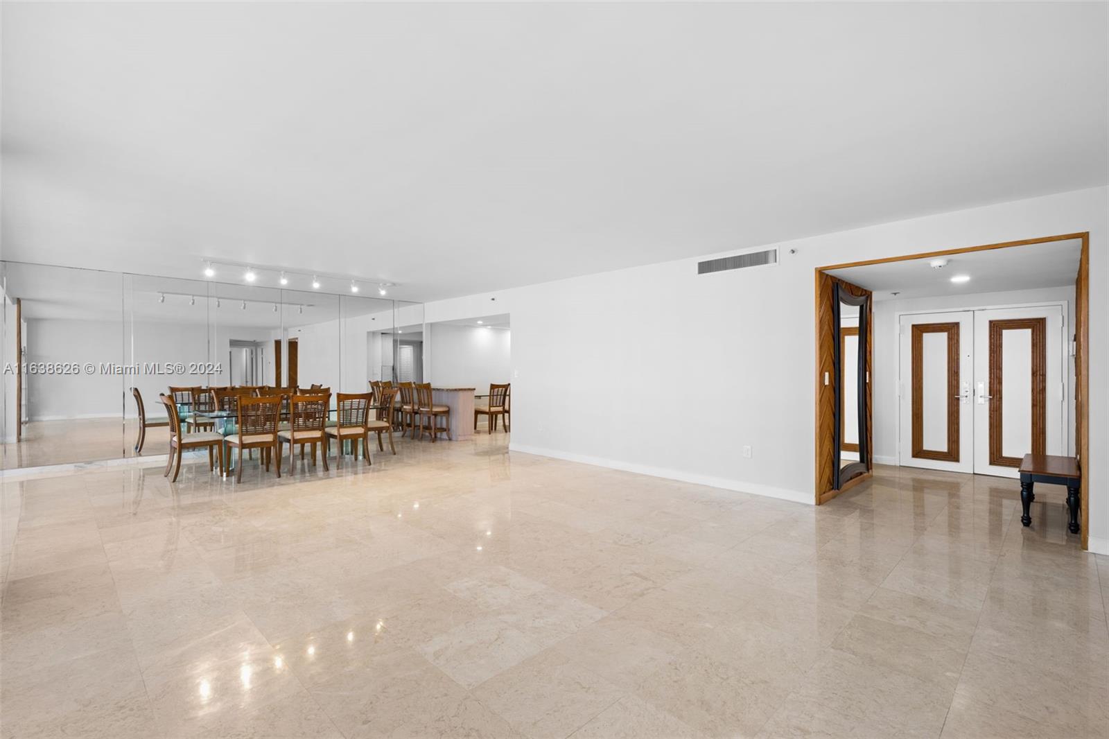 10205 Collins Ave # 1406