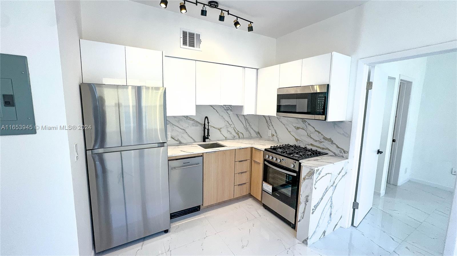 1320 Drexel Ave # 306