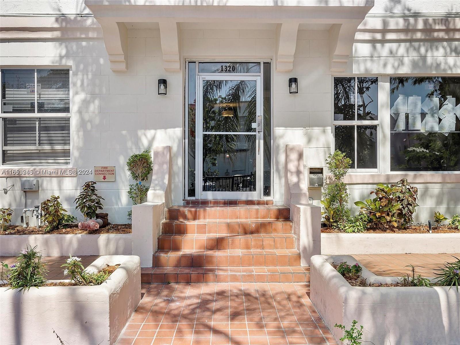 1320 Drexel Ave # 306