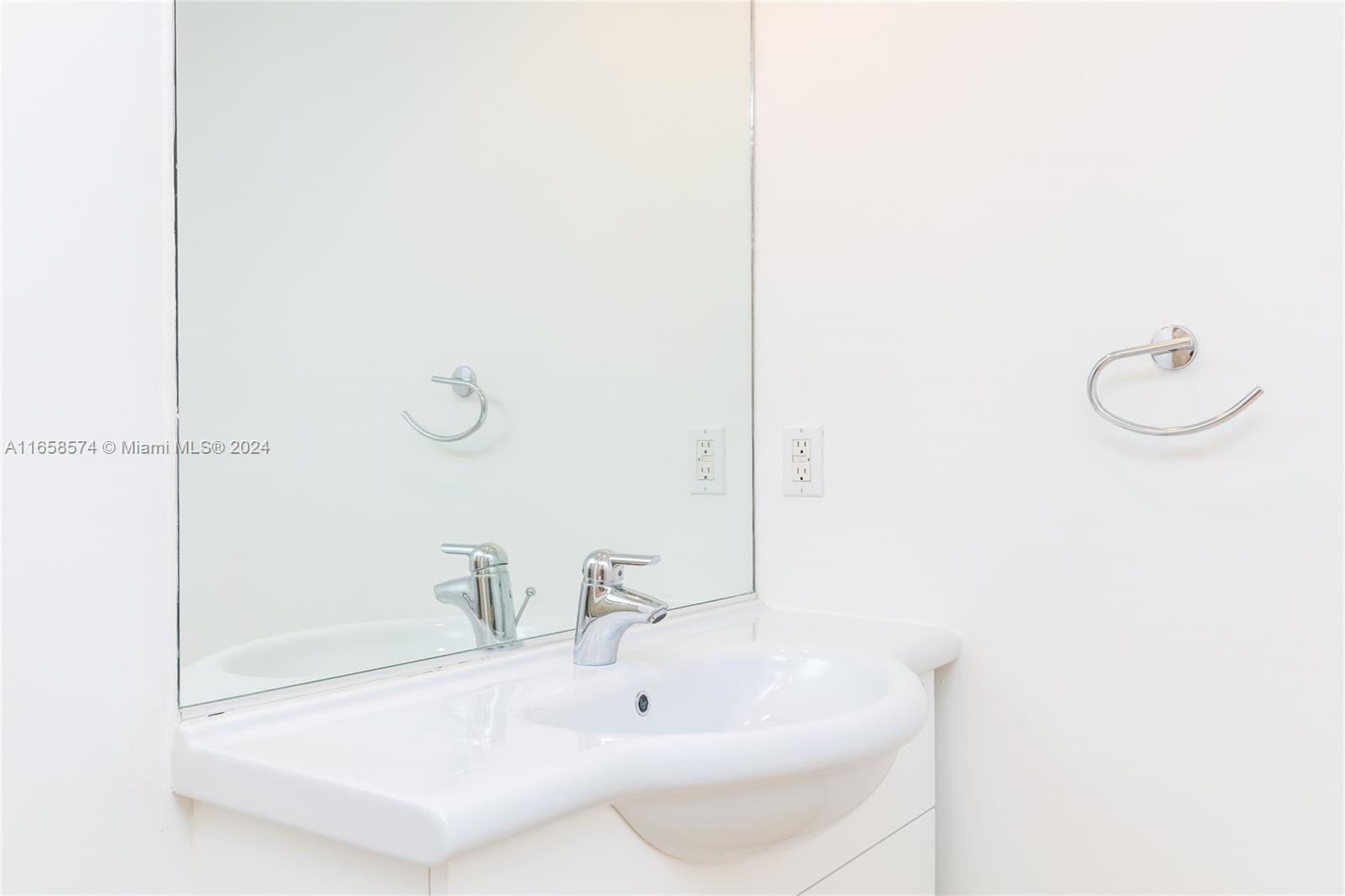 1800 S Ocean Dr # 3110