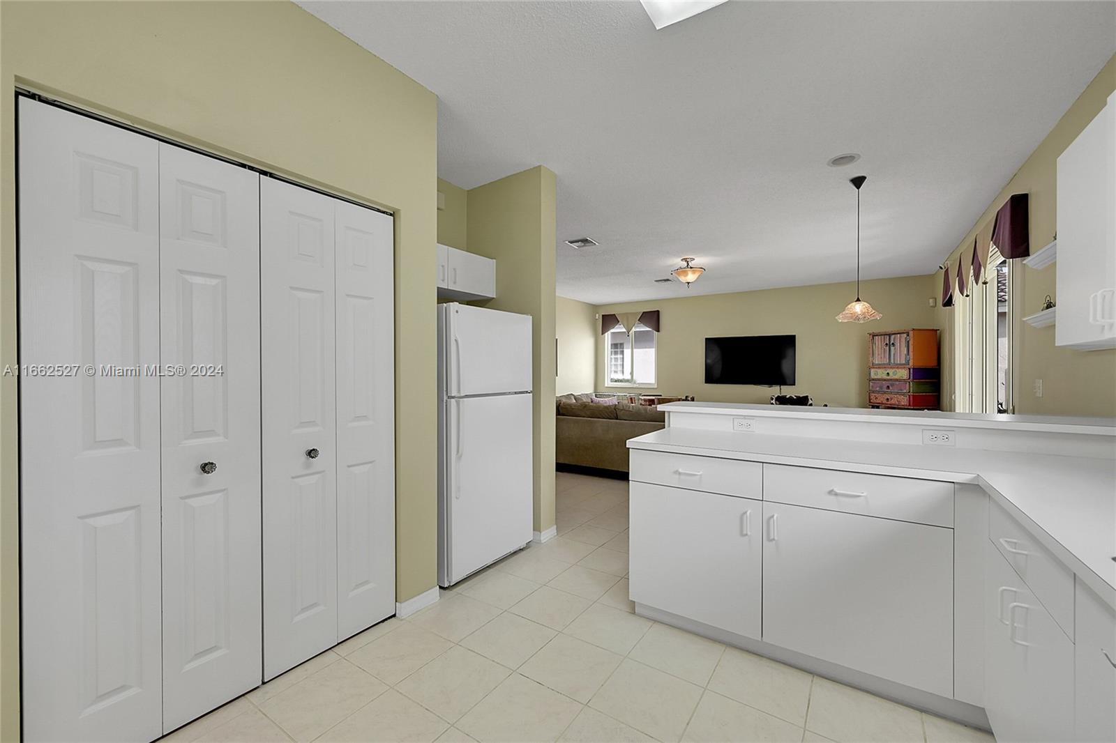 1656 SW 108th Ter