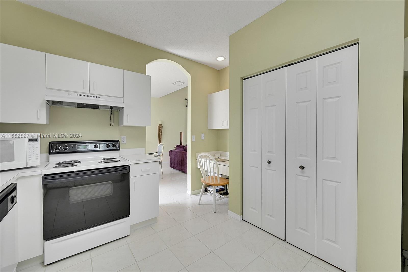 1656 SW 108th Ter