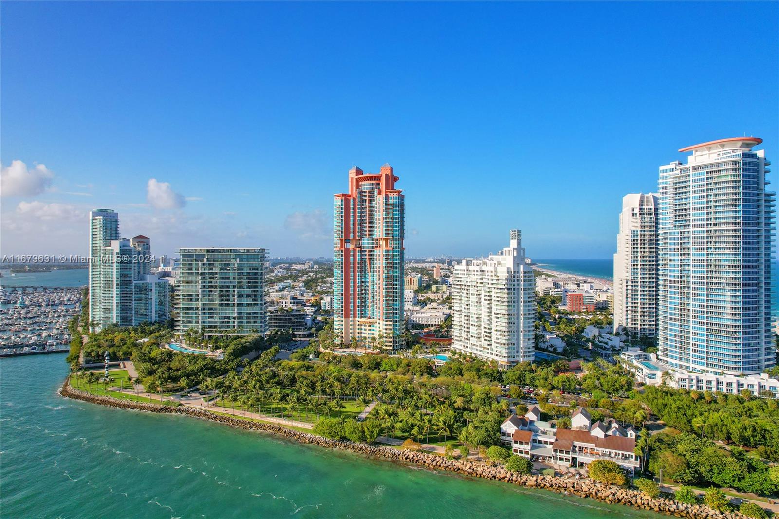 300 S Pointe Dr # 706