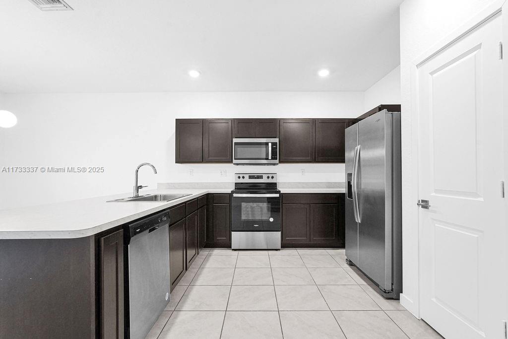 938 SE 19th St