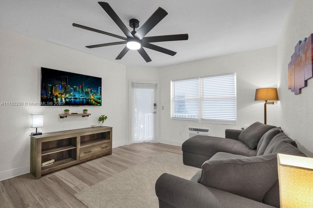 835 Meridian Ave # 11