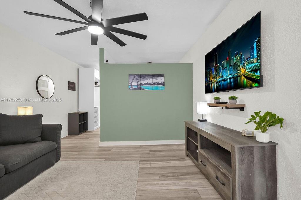 835 Meridian Ave # 11