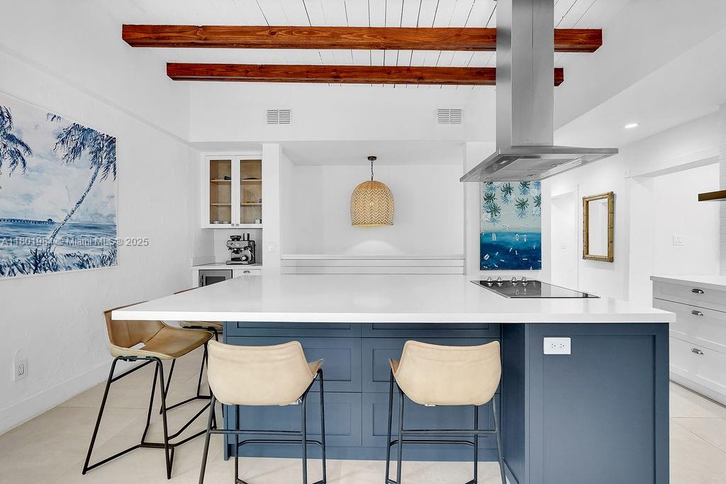 846 Michigan Ave # 201