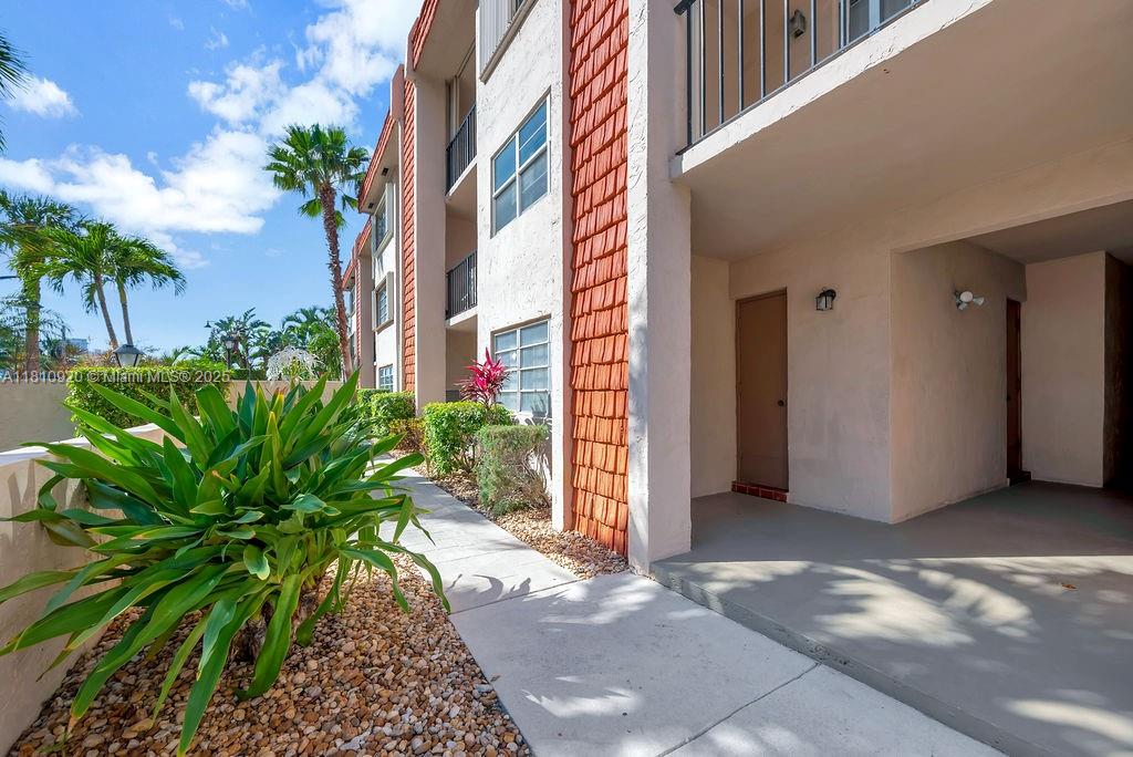 4143 N Ocean Blvd # 304