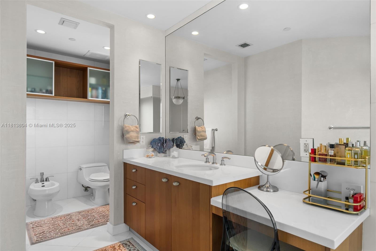 16047 Collins Ave # 1101