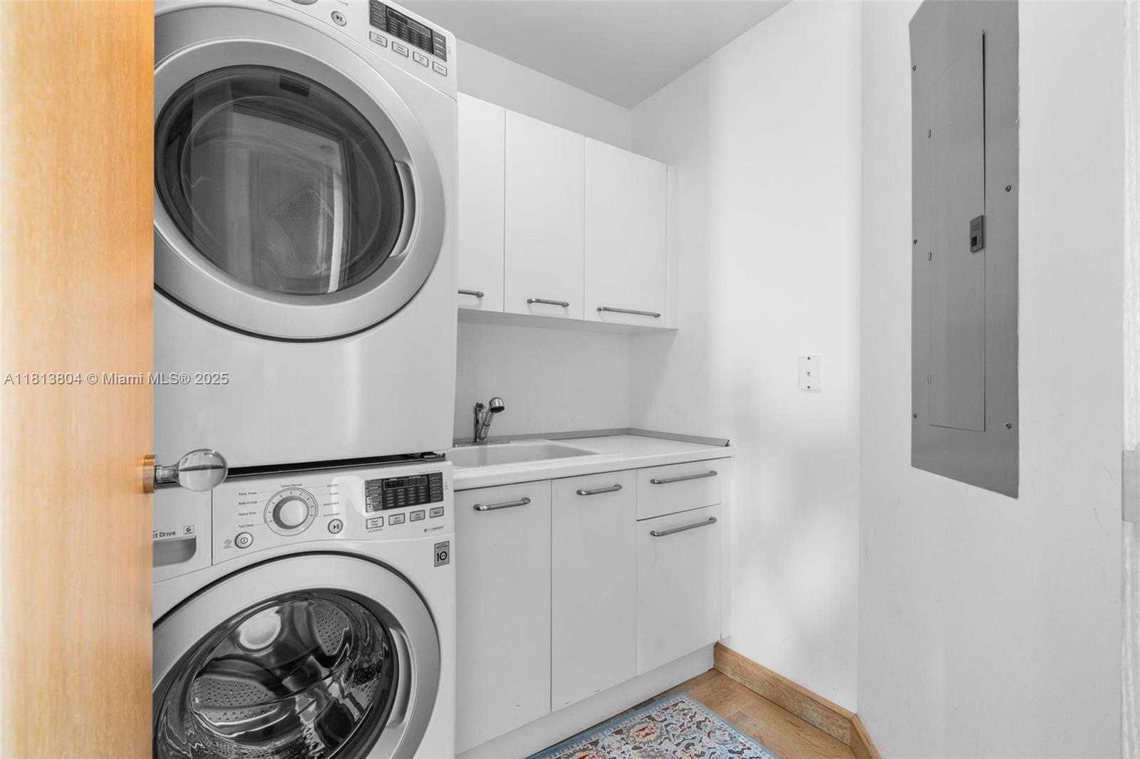 16047 Collins Ave # 1101