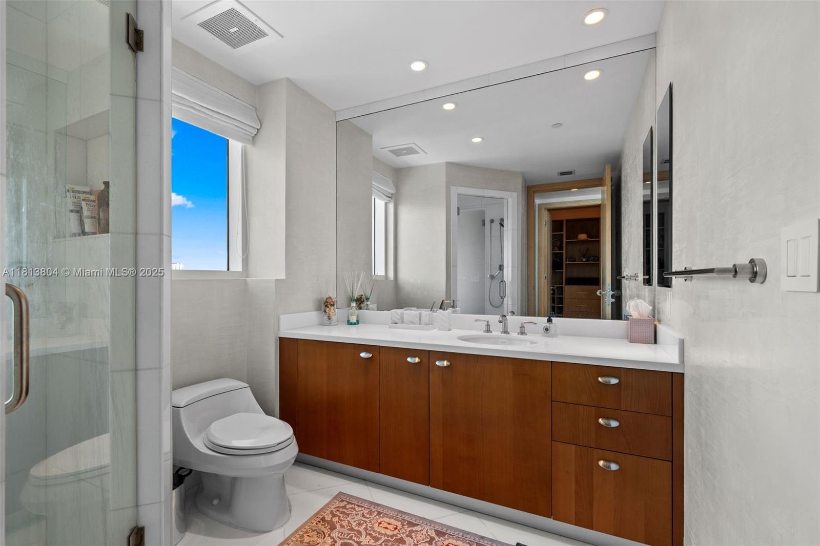 16047 Collins Ave # 1101