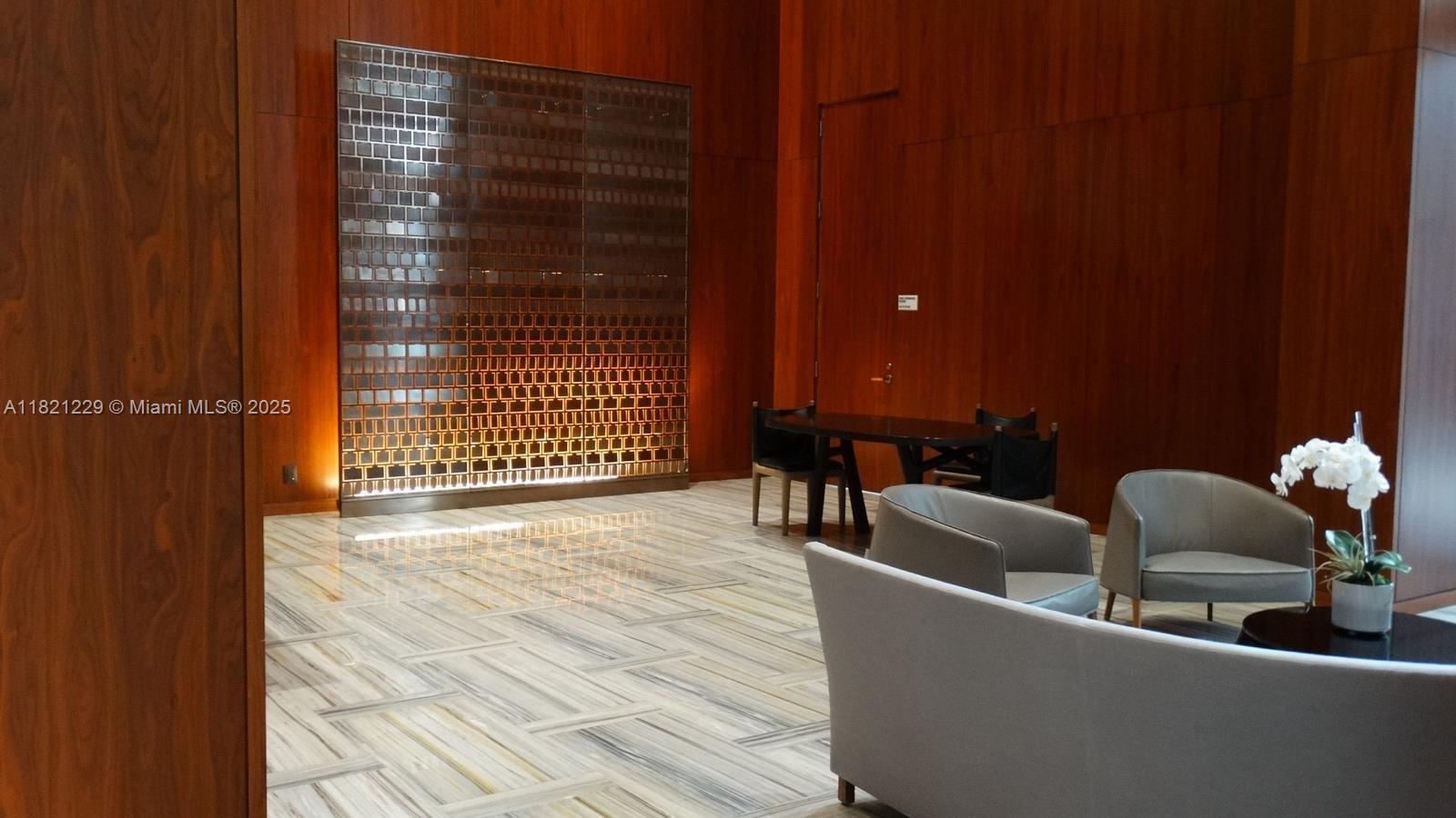 1300 Brickell Bay Dr # 3004