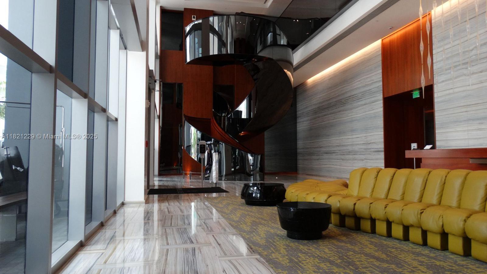 1300 Brickell Bay Dr # 3004