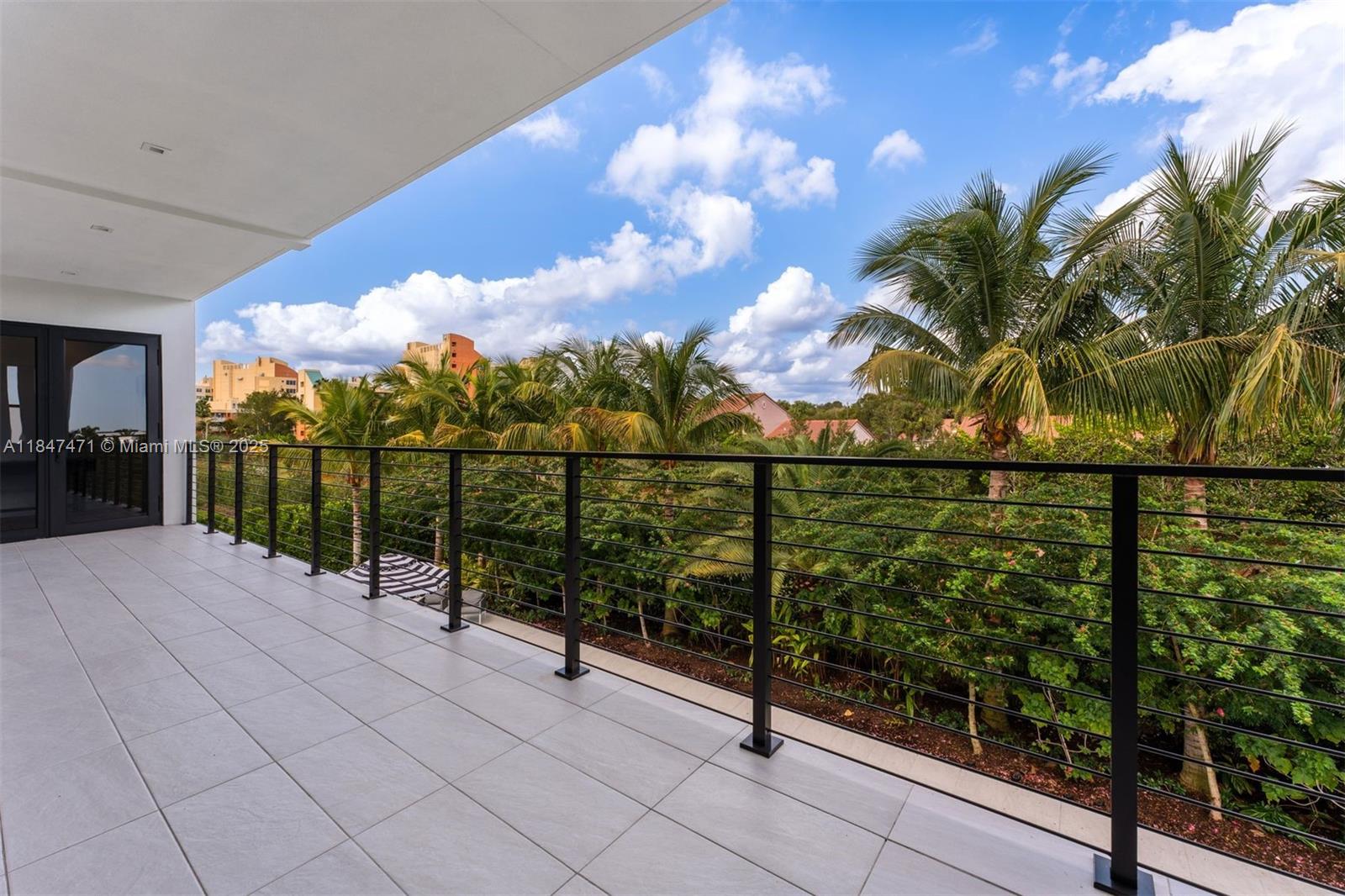 16703 S Botaniko Dr S