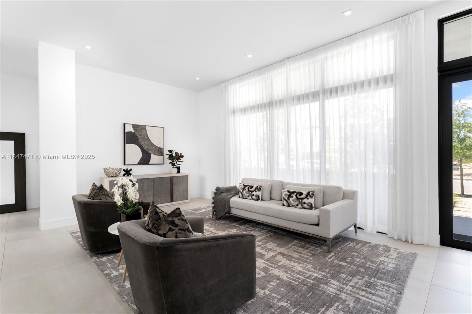 16703 S Botaniko Dr S