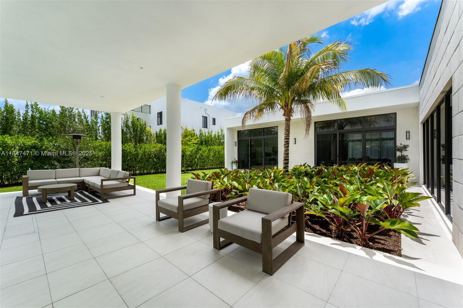 16703 S Botaniko Dr S