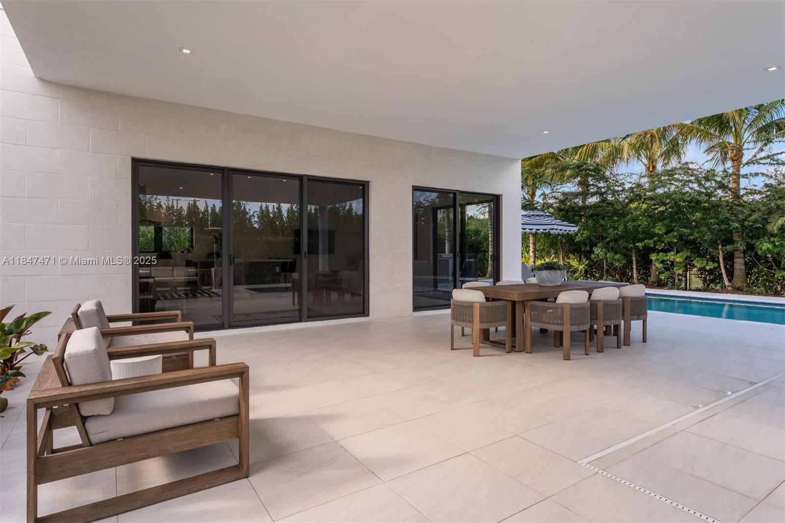 16703 S Botaniko Dr S