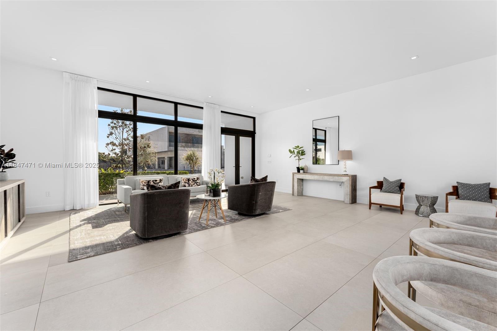 16703 S Botaniko Dr S