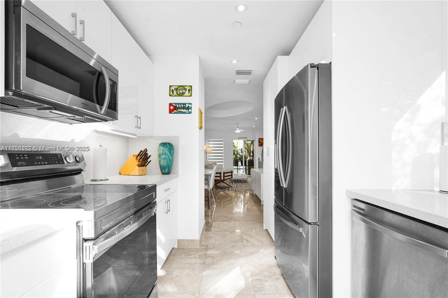 200 Washington Ave # 15
