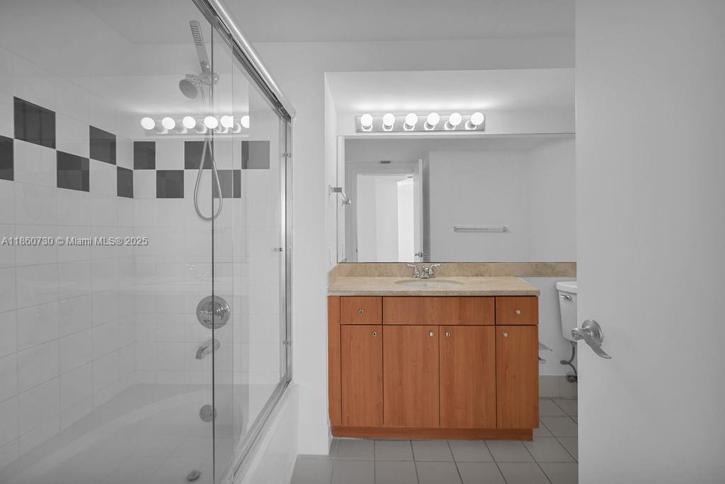 1330 West Ave Unit: LPH02