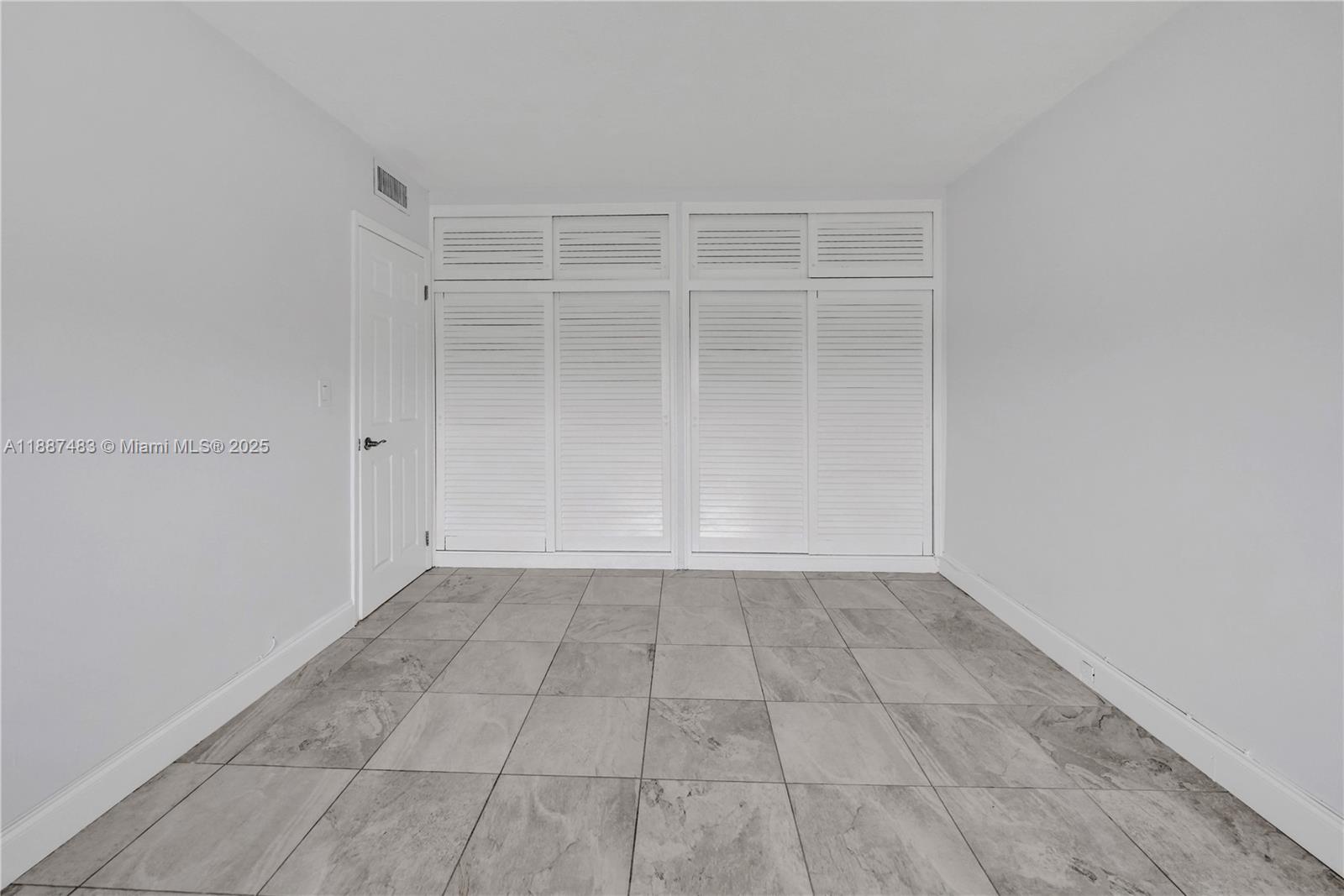 5050 Bayview Dr # 21