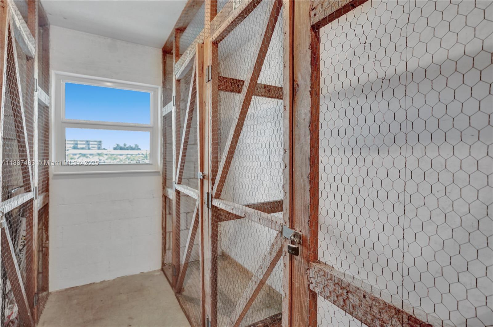 5050 Bayview Dr # 21