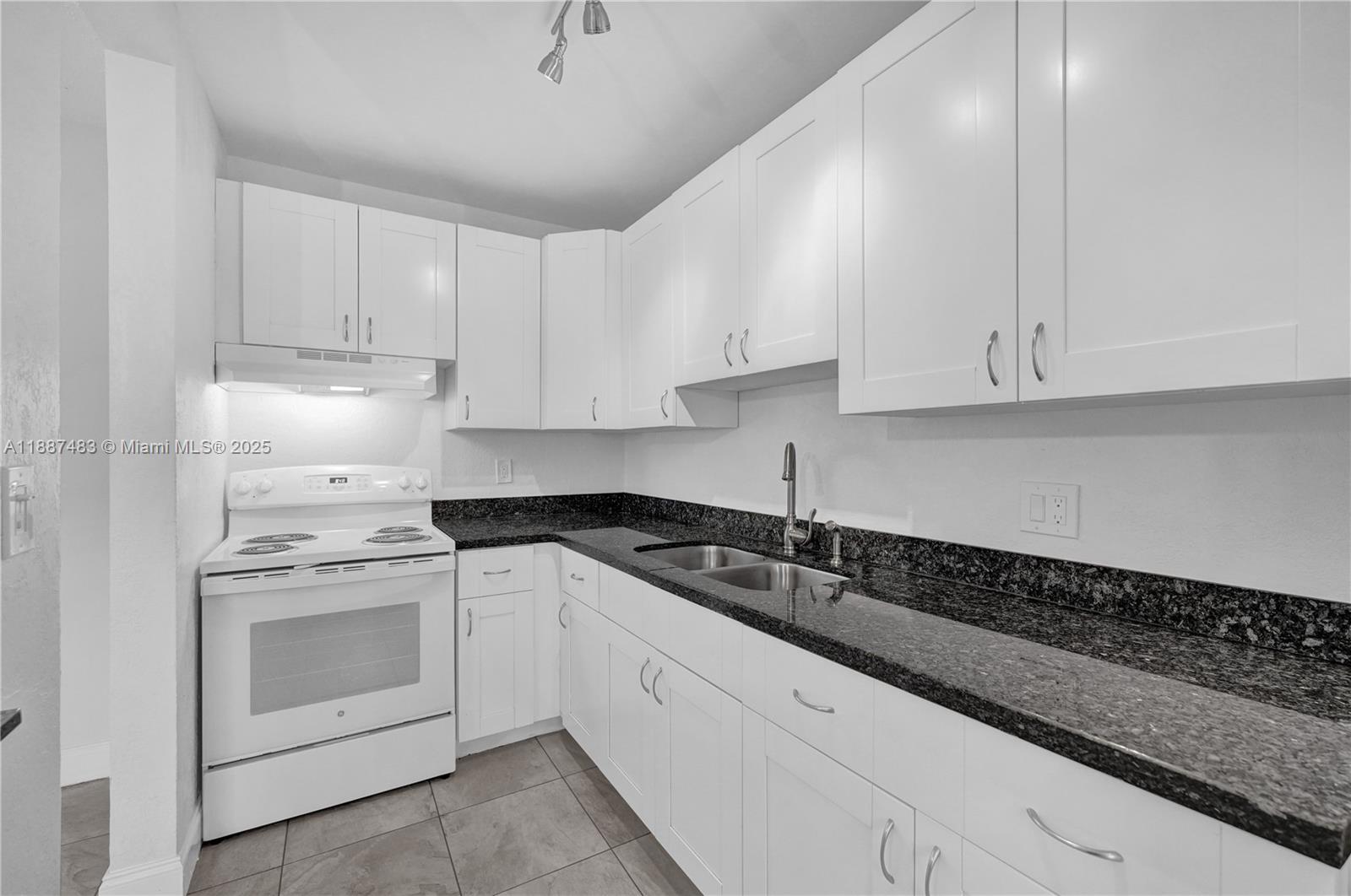 5050 Bayview Dr # 21