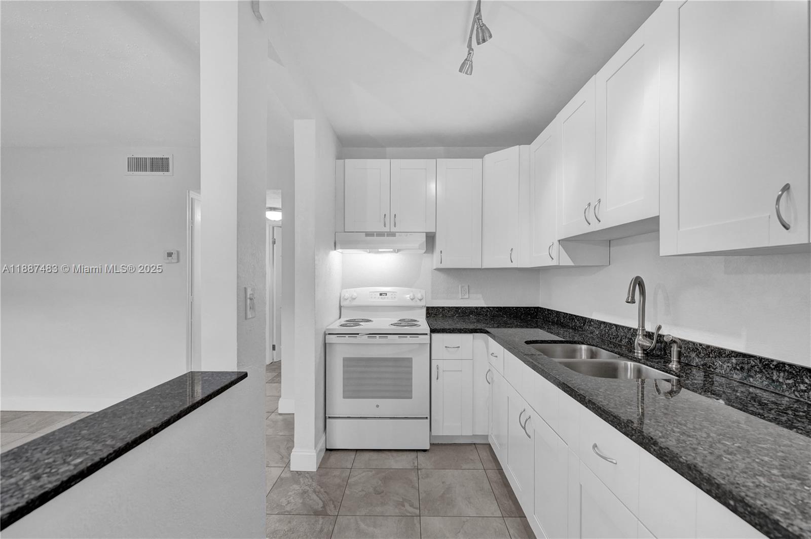 5050 Bayview Dr # 21