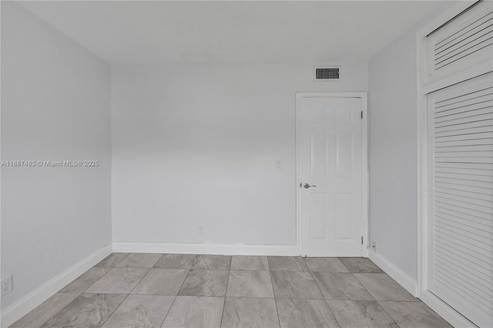 5050 Bayview Dr # 21