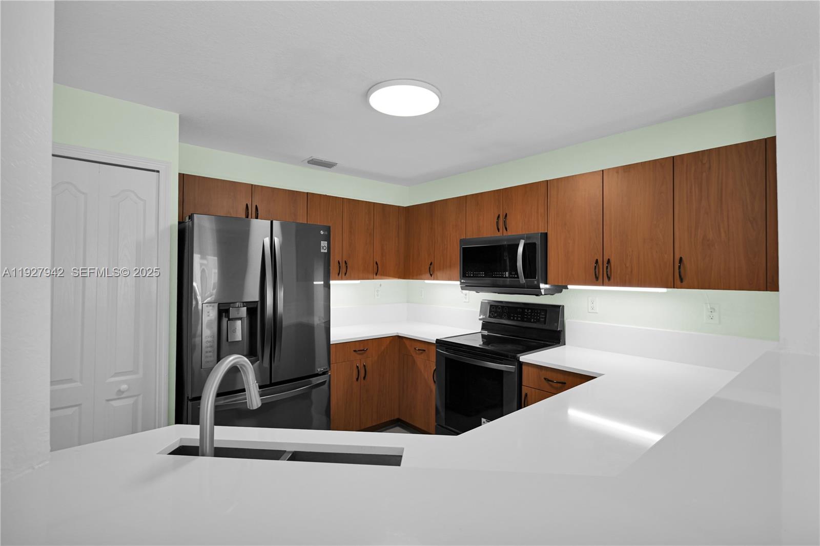 12832 SW 30th St # 118