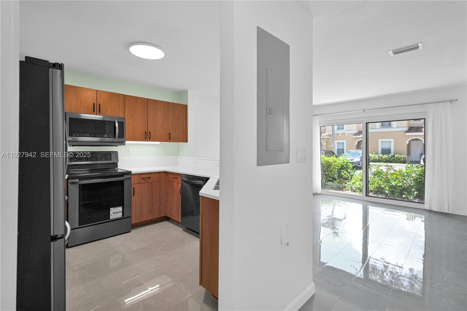 12832 SW 30th St # 118