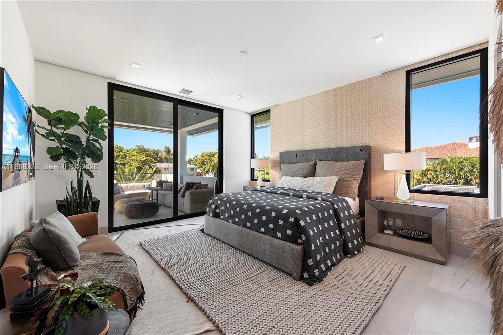 22 Isla Bahia Dr