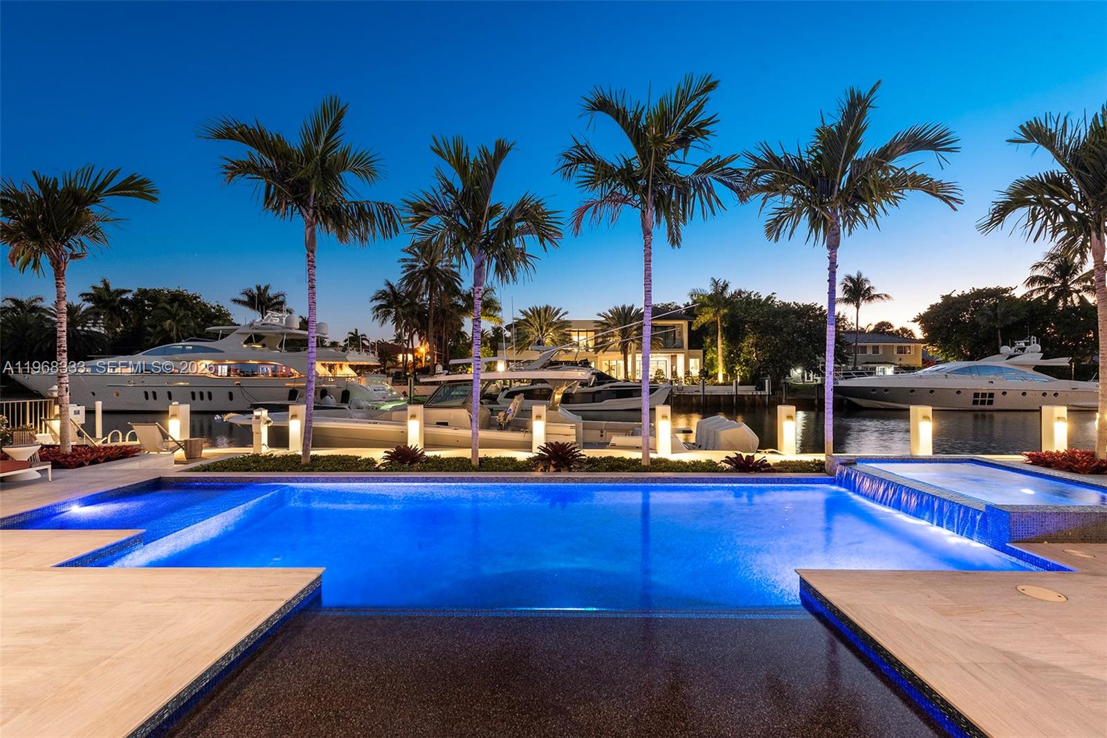 22 Isla Bahia Dr