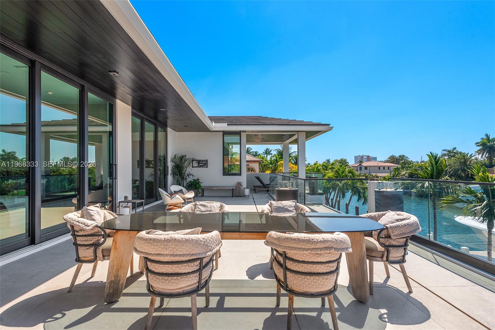 22 Isla Bahia Dr