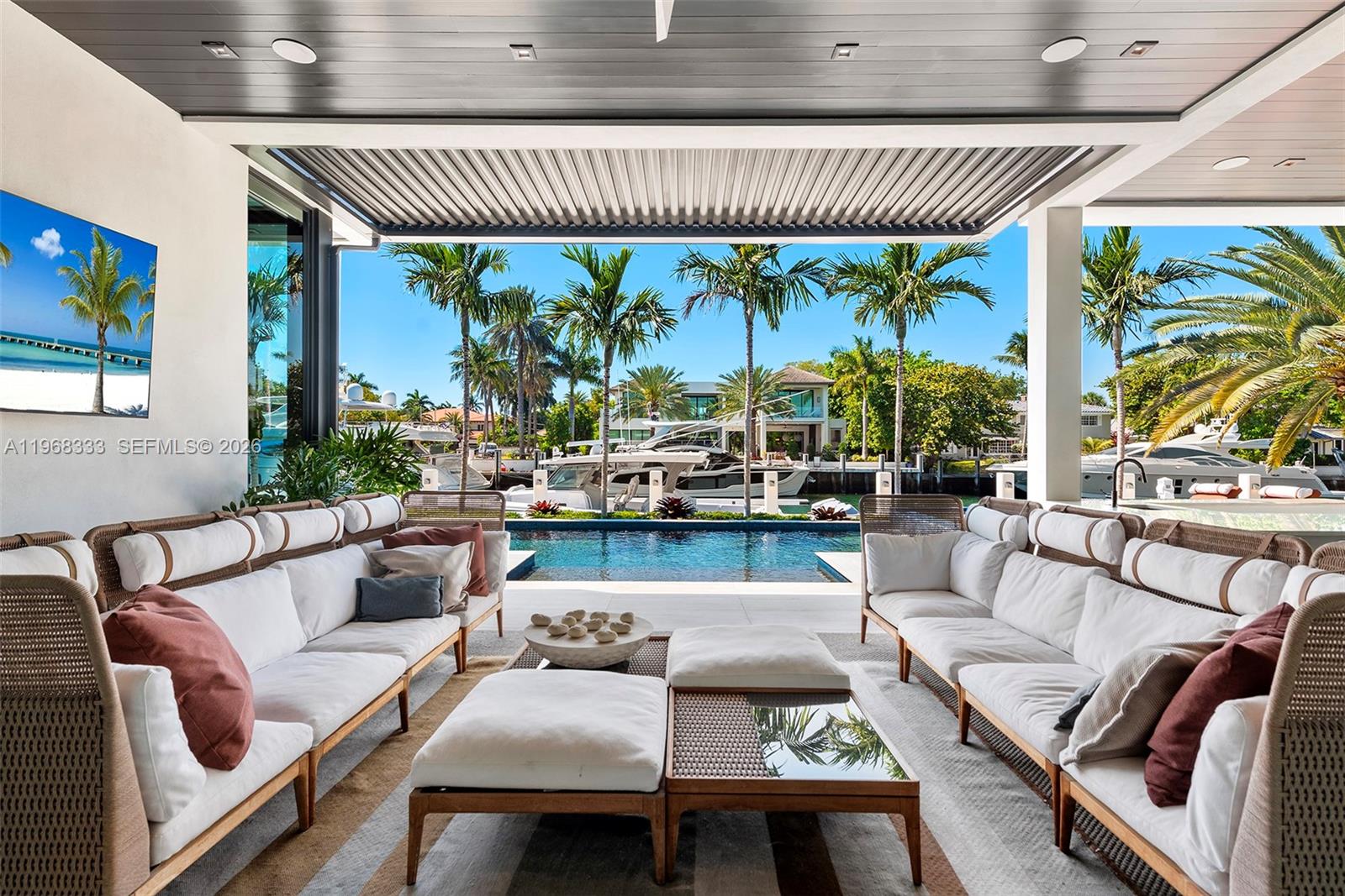 22 Isla Bahia Dr